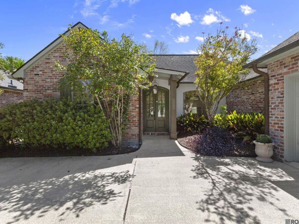 10254 Springbrook Ave, Baton Rouge, LA 70810