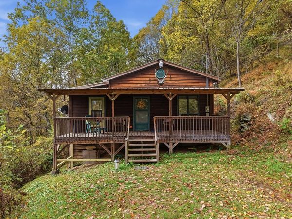 3453 Brock Ridge Road, New Martinsville, WV 26155