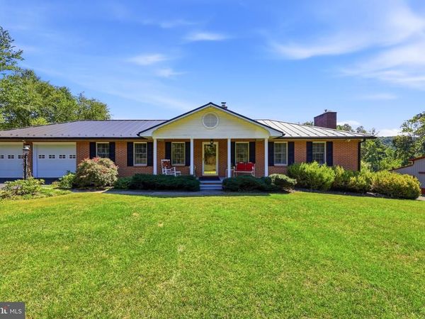 3127 SPOHRS ROAD, BERKELEY SPRINGS, WV 25411