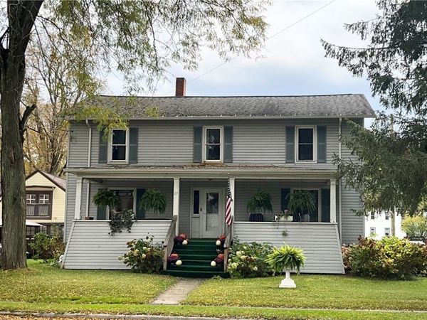 27 W Cayuga St , Moravia, NY 13118
