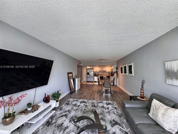 19370 Collins Ave , Unit 225, Sunny Isles Beach, FL 33160