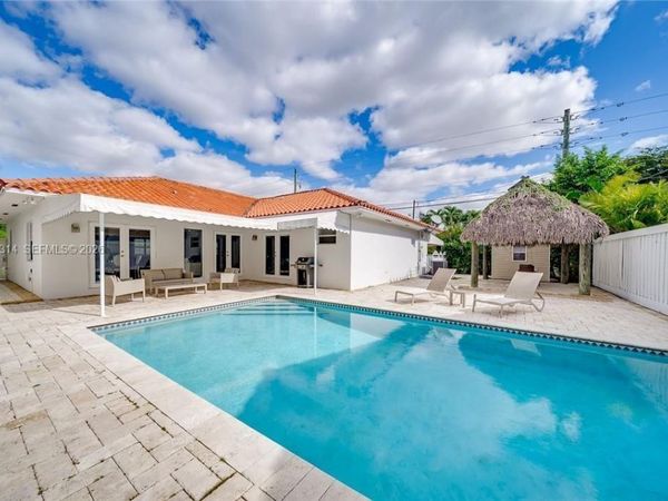 6300 SW 34th St , Miami, FL 33155