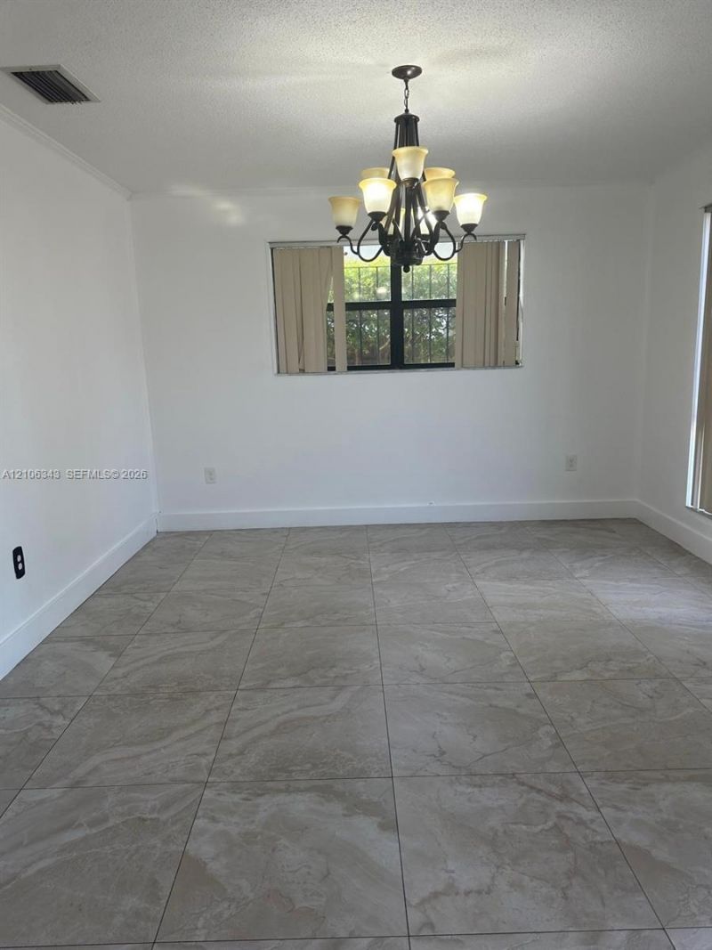 2500 W 8th Ln, Hialeah, FL 33010 Photo