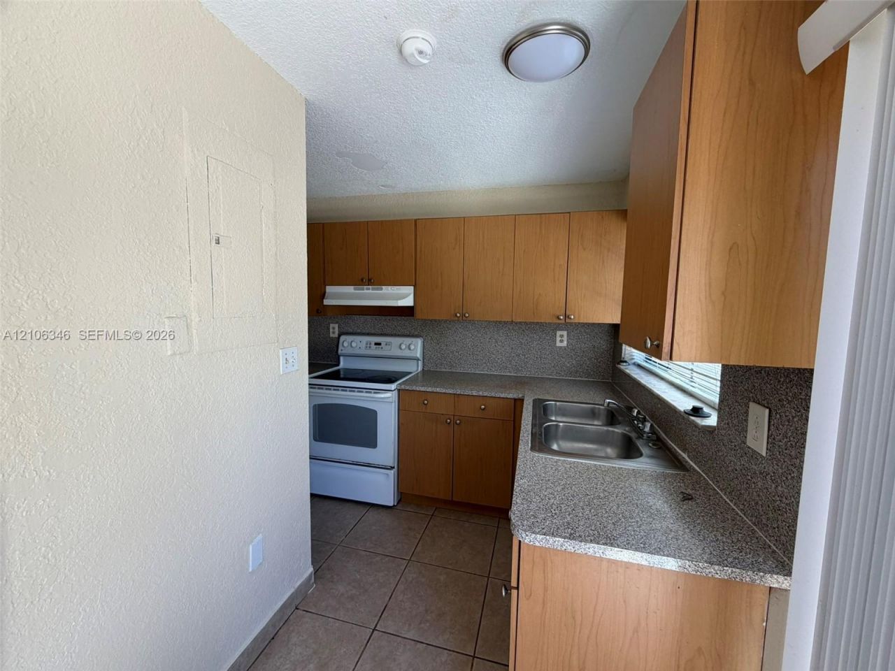 1445 SW 122nd Ave, Unit 1-14, Miami, FL 33184 Photo