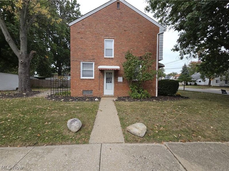 464 E 250th Street, Euclid, OH 44132 Photo 12