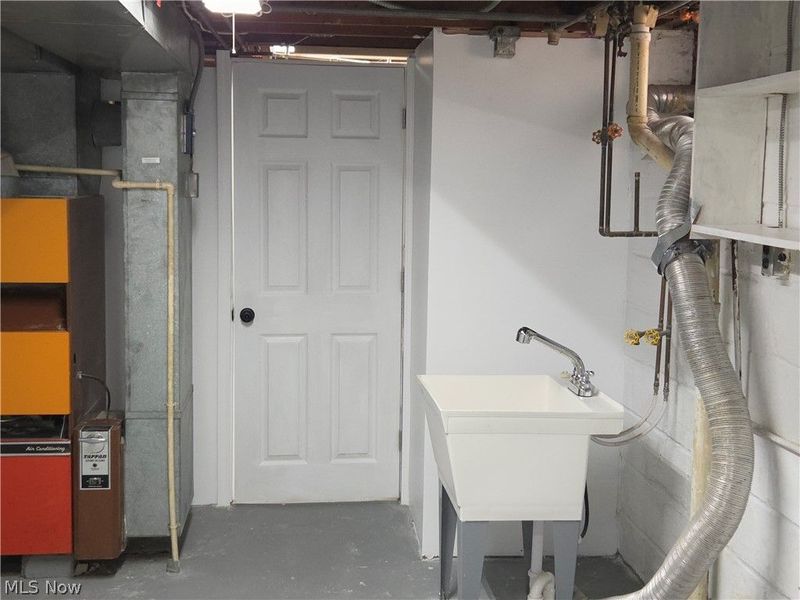 464 E 250th Street, Euclid, OH 44132 Photo 37