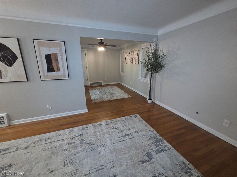 464 E 250th Street, Euclid, OH 44132 Photo 8