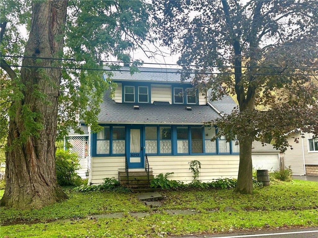 6252 Bennett Street, Williamson, NY 14589 Main Photo