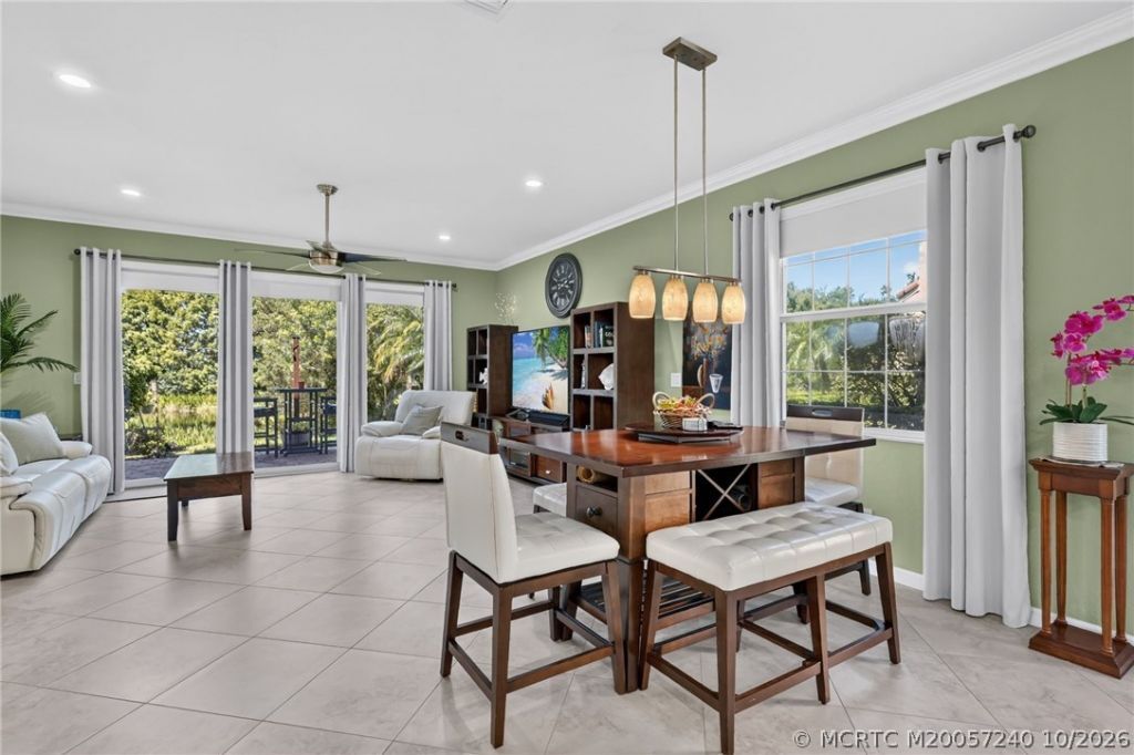 615 SW Glen Crest Way , Stuart, FL 34997 Photo