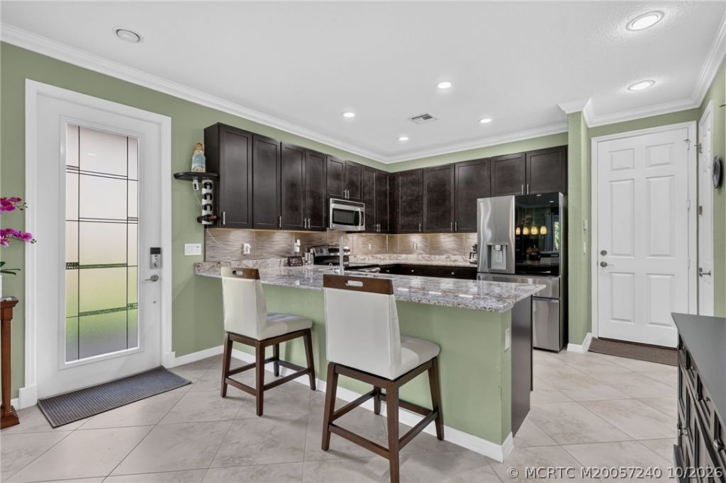 615 SW Glen Crest Way , Stuart, FL 34997 Photo