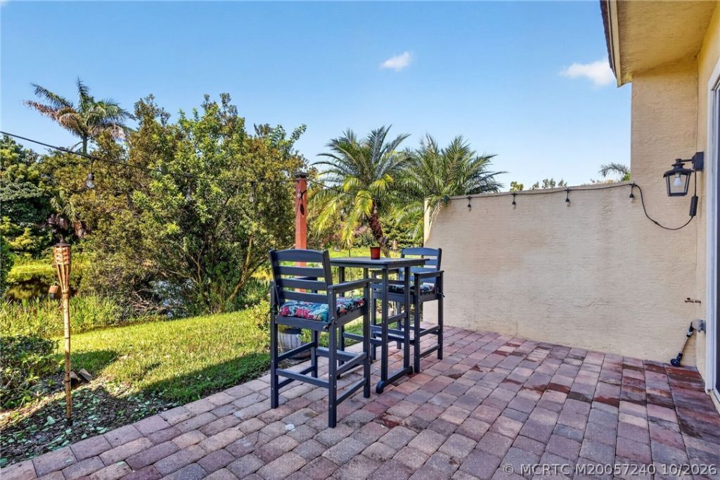 615 SW Glen Crest Way , Stuart, FL 34997 Photo