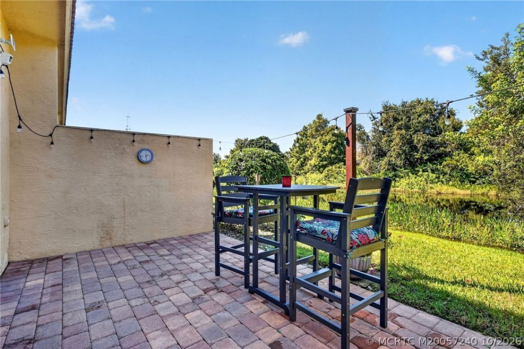 615 SW Glen Crest Way , Stuart, FL 34997 Photo