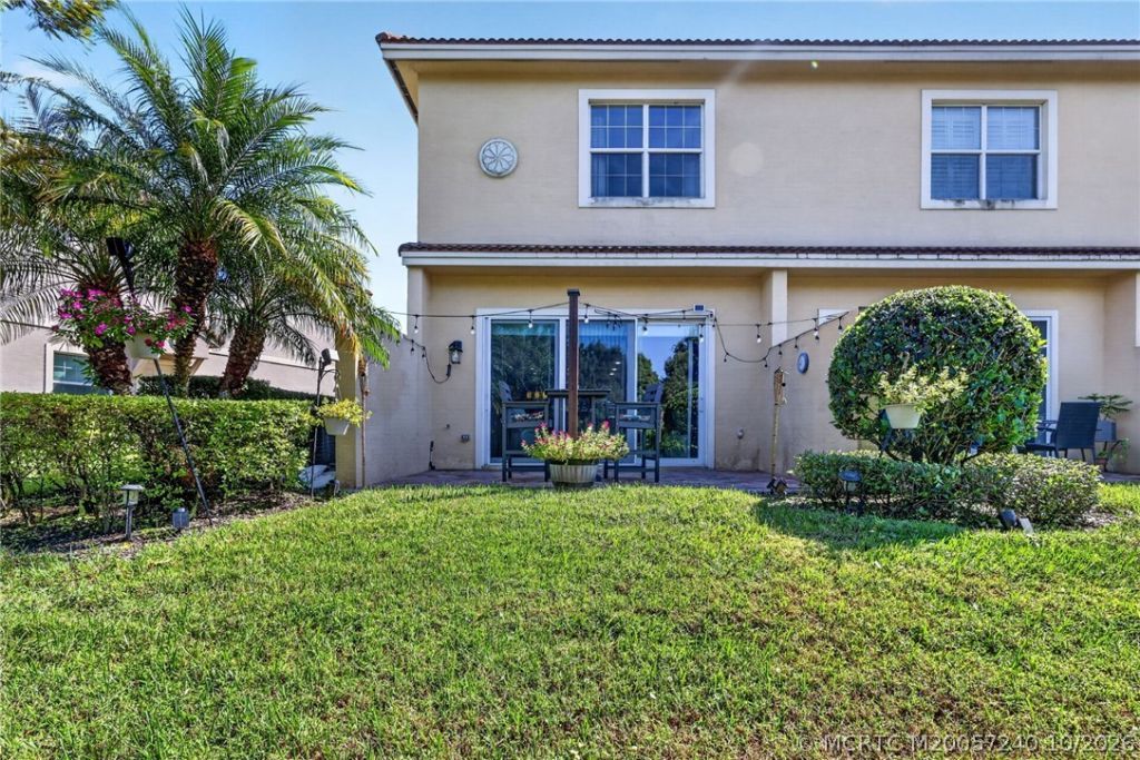615 SW Glen Crest Way , Stuart, FL 34997 Photo