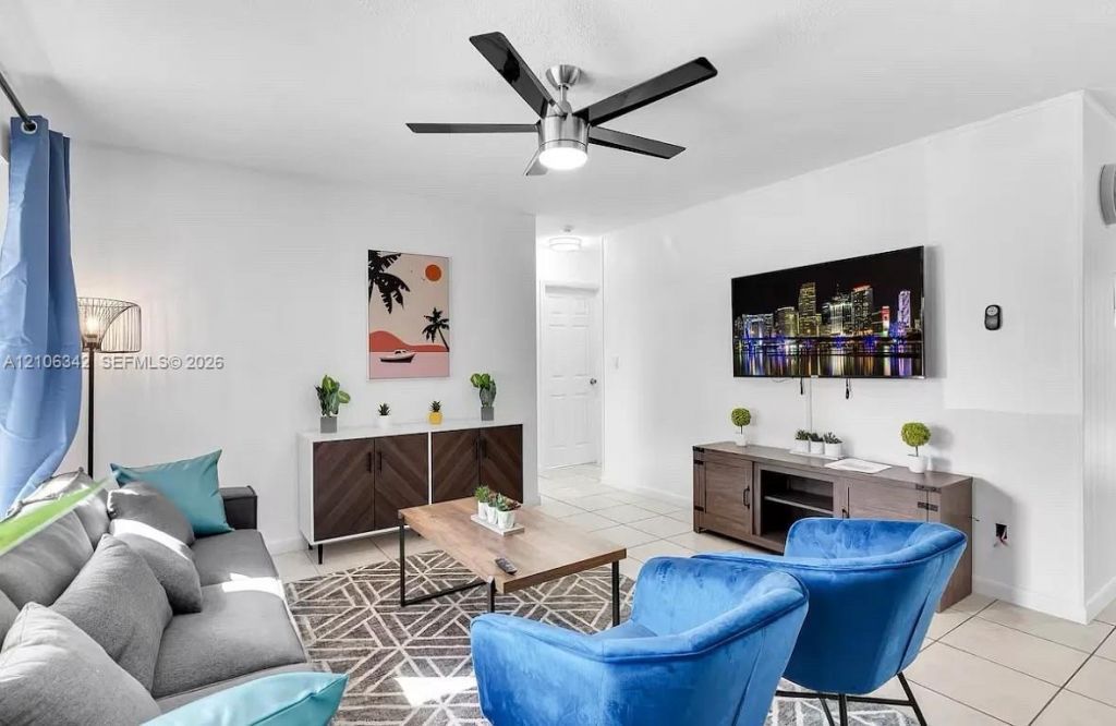 6291 Harding St , Hollywood, FL 33024 Photo