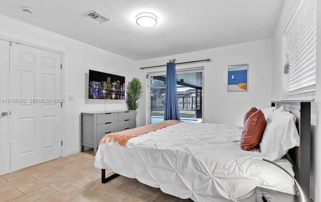 6291 Harding St , Hollywood, FL 33024 Photo