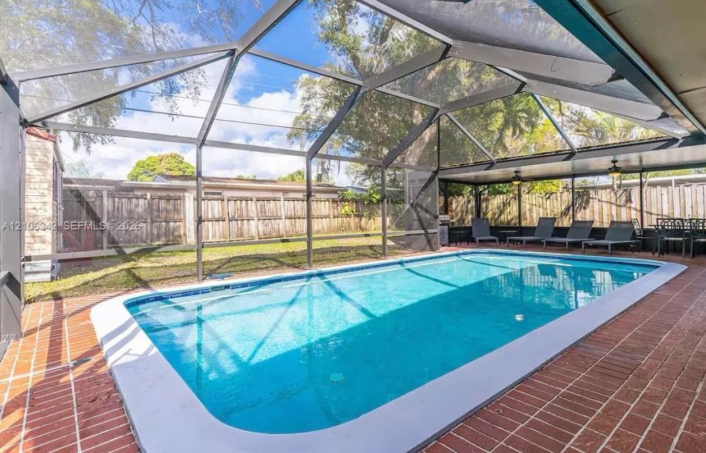 6291 Harding St , Hollywood, FL 33024 Photo
