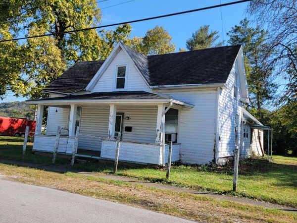 608 E 2nd Street, Augusta, KY 41002