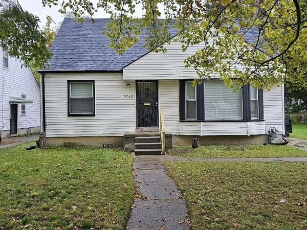 19762 Avon Avenue, Detroit, MI 48219