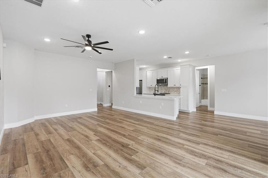 1116 Thompson Ave, Lehigh Acres, FL 33972 Photo