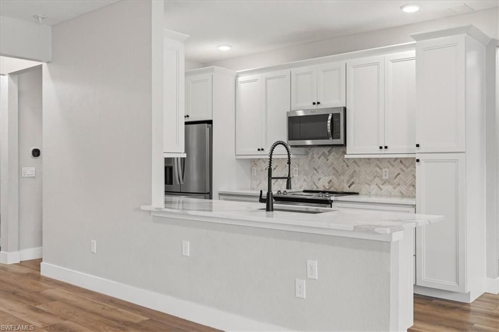 1116 Thompson Ave, Lehigh Acres, FL 33972 Photo