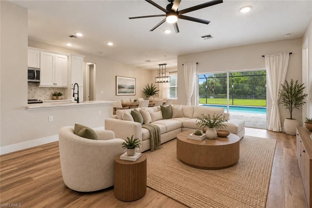 1116 Thompson Ave, Lehigh Acres, FL 33972 Photo