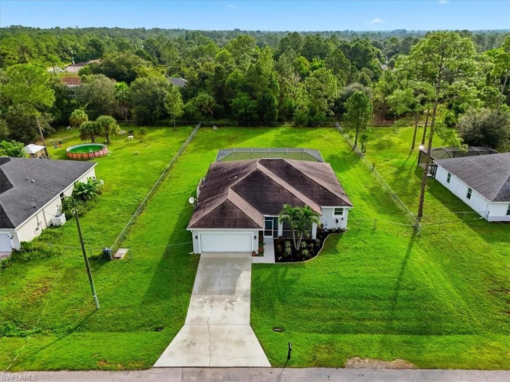 1116 Thompson Ave, Lehigh Acres, FL 33972 Photo