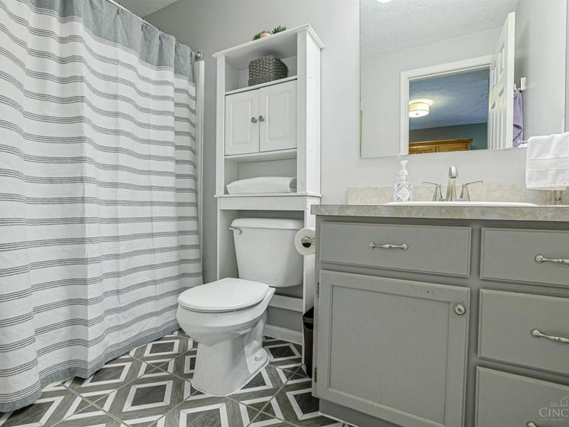77 Sycamore Glen Drive, Union Township, OH 45177 Photo 40