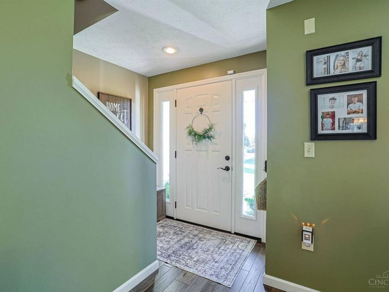 77 Sycamore Glen Drive, Union Township, OH 45177 Photo 6