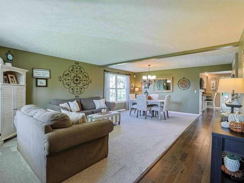 77 Sycamore Glen Drive, Union Township, OH 45177 Photo 7