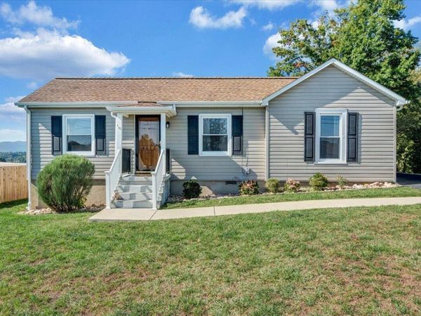 4630 Northridge LN, Roanoke, VA 24019