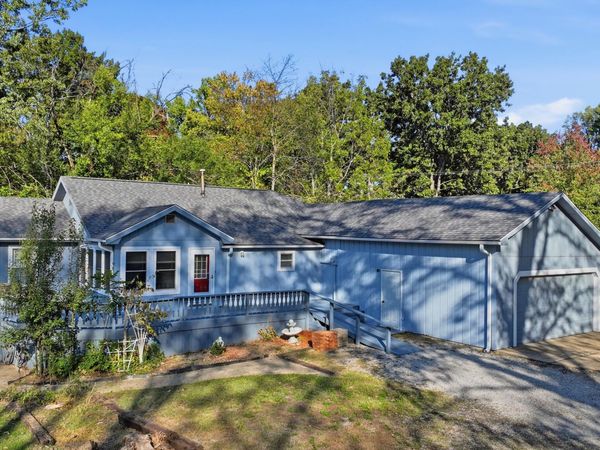 1110 Hawthorn Street , Houston, MO 65483