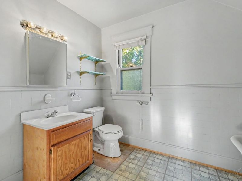 8367 Woodbine Avenue, Cincinnati, OH 45216 Photo 15