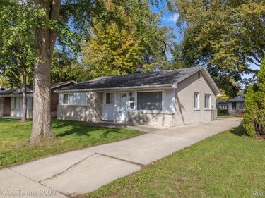 24822 Pennie Street, Dearborn Heights, Mi 48125