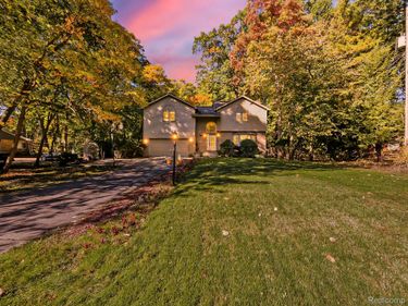 23605 Beech Road, Southfield, Mi 48033