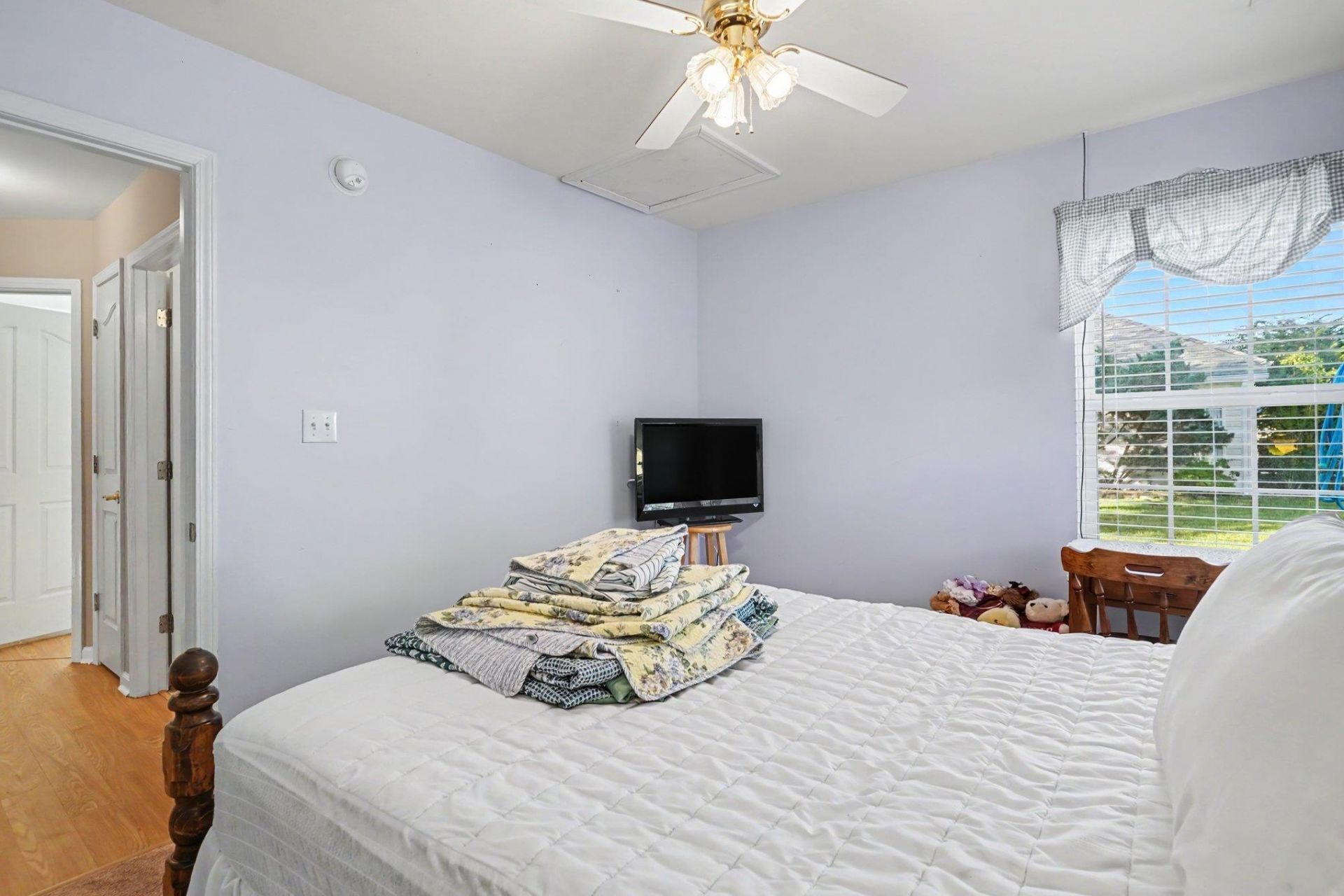 3923 Windsor Rd. Photo 19