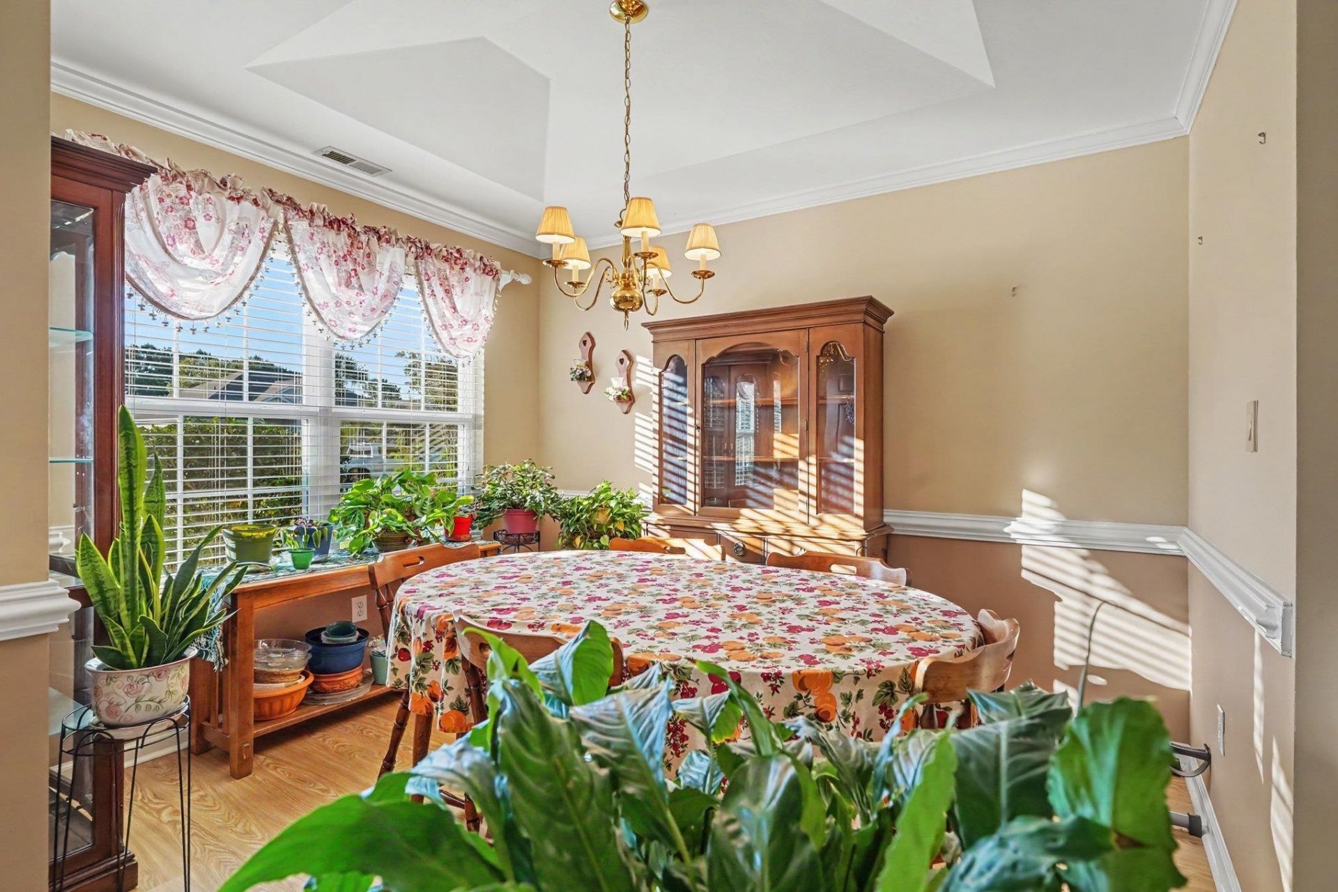 3923 Windsor Rd. Photo 7