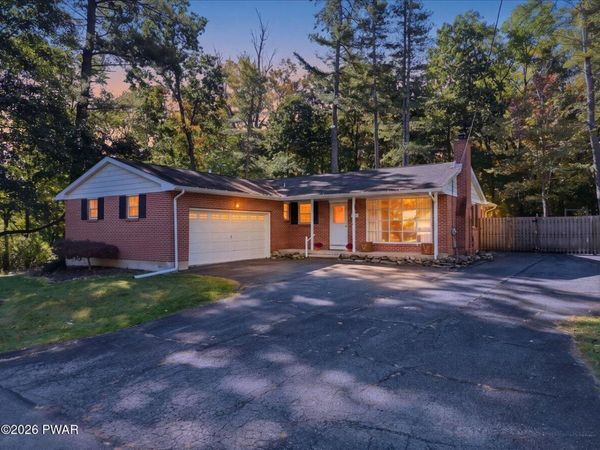 146 Pine Acres Lane , Milford, PA 18337