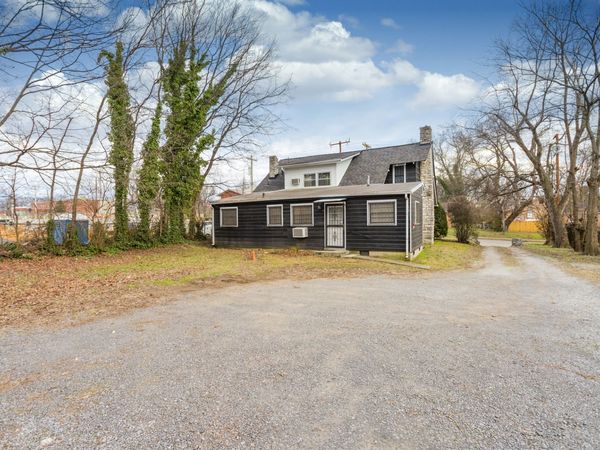 217 Cleveland St , Nashville, TN 37207