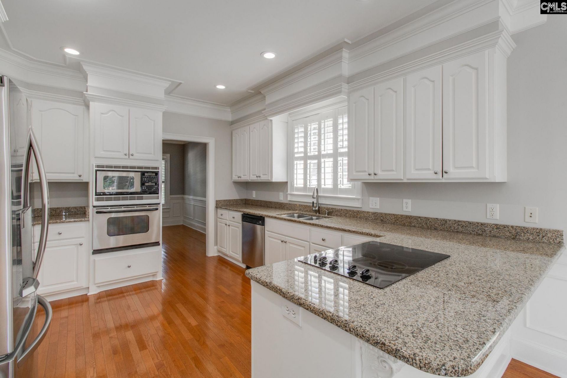 700 Sparkleberry Lane  Photo 12