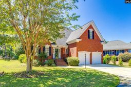700 Sparkleberry Lane  photo 4