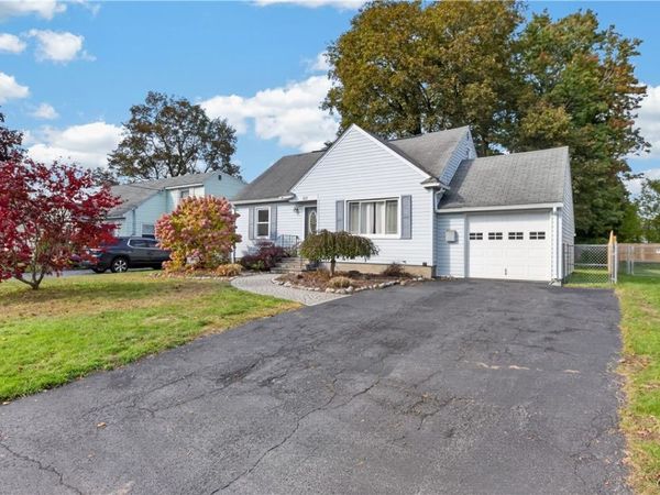 207 Church Parkway, Syracuse, NY 13212