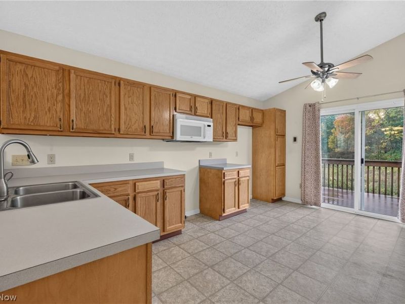 225 Waverly Avenue, Wadsworth, OH 44281 Photo 17