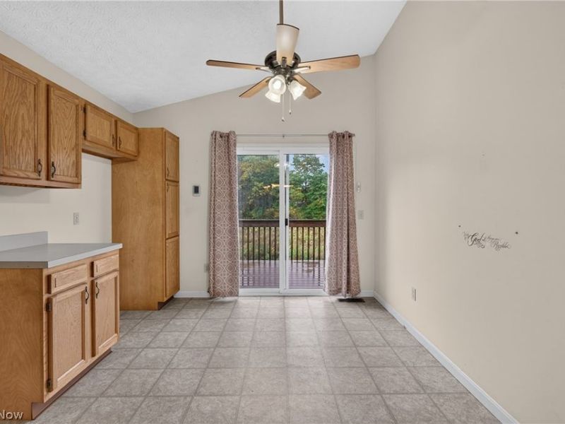 225 Waverly Avenue, Wadsworth, OH 44281 Photo 18