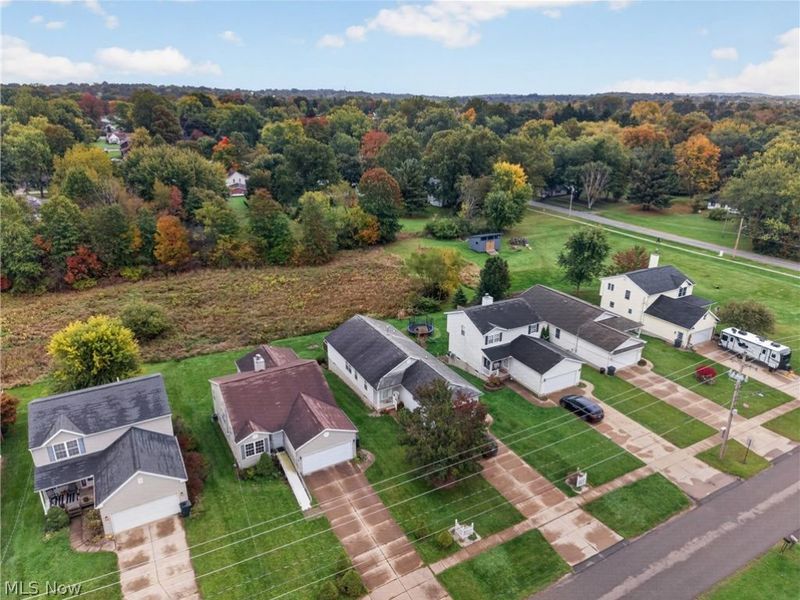 225 Waverly Avenue, Wadsworth, OH 44281 Photo 4