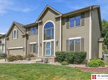 17622 Monroe Street, Omaha, NE 68135