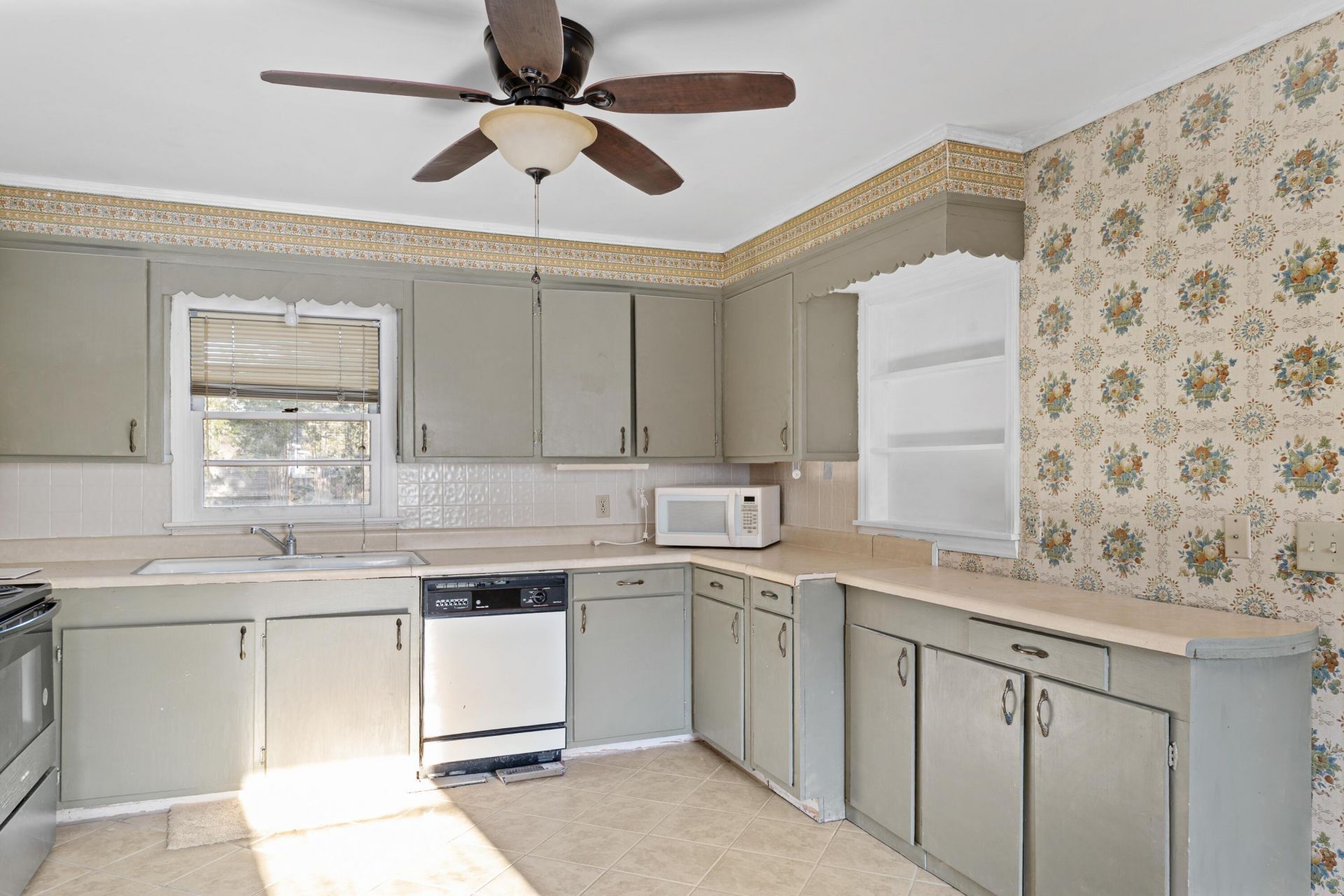 377 Washington Street Photo 11
