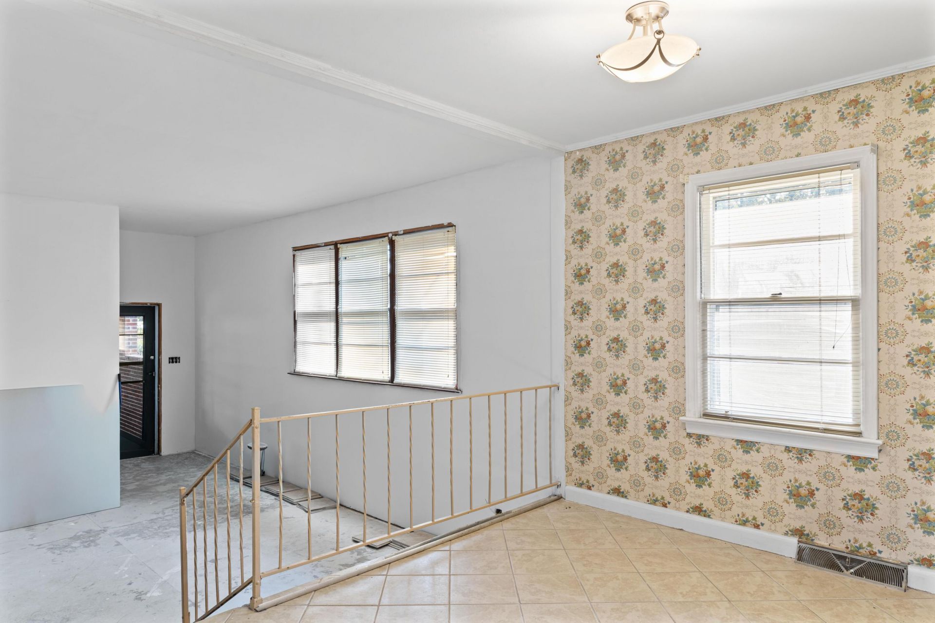 377 Washington Street Photo 13