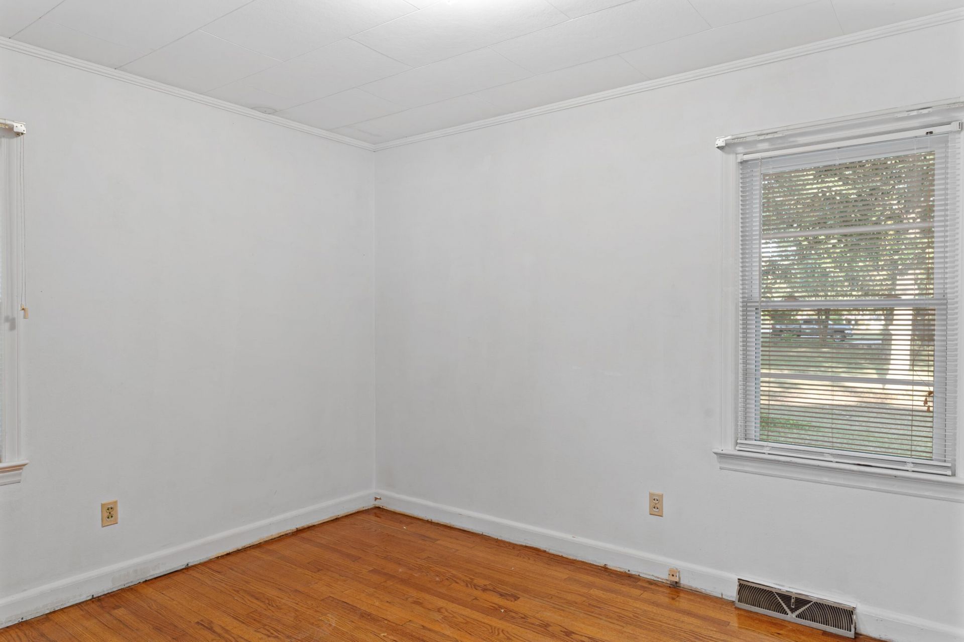 377 Washington Street Photo 7