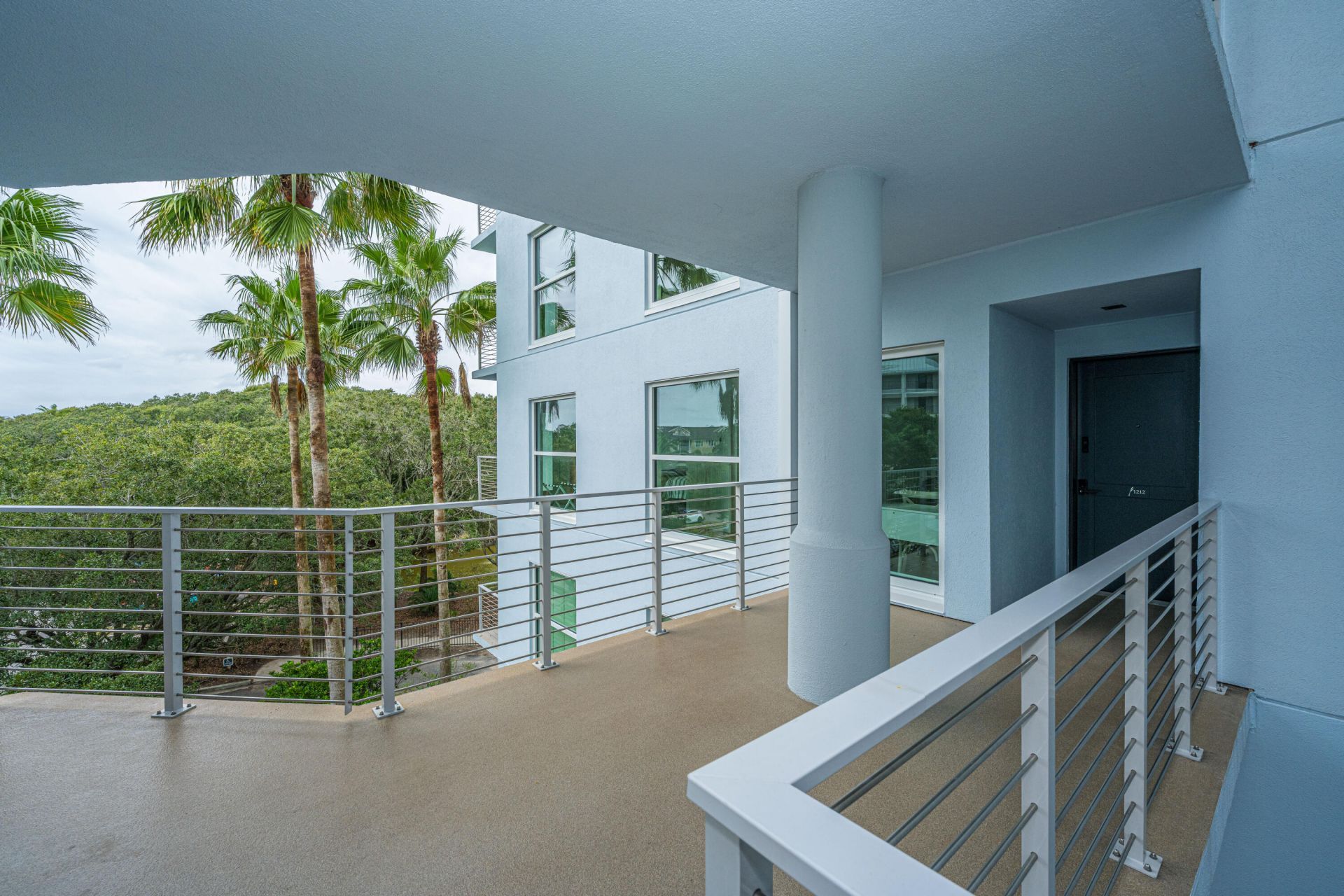 9510 Palmetto Drive Photo 4