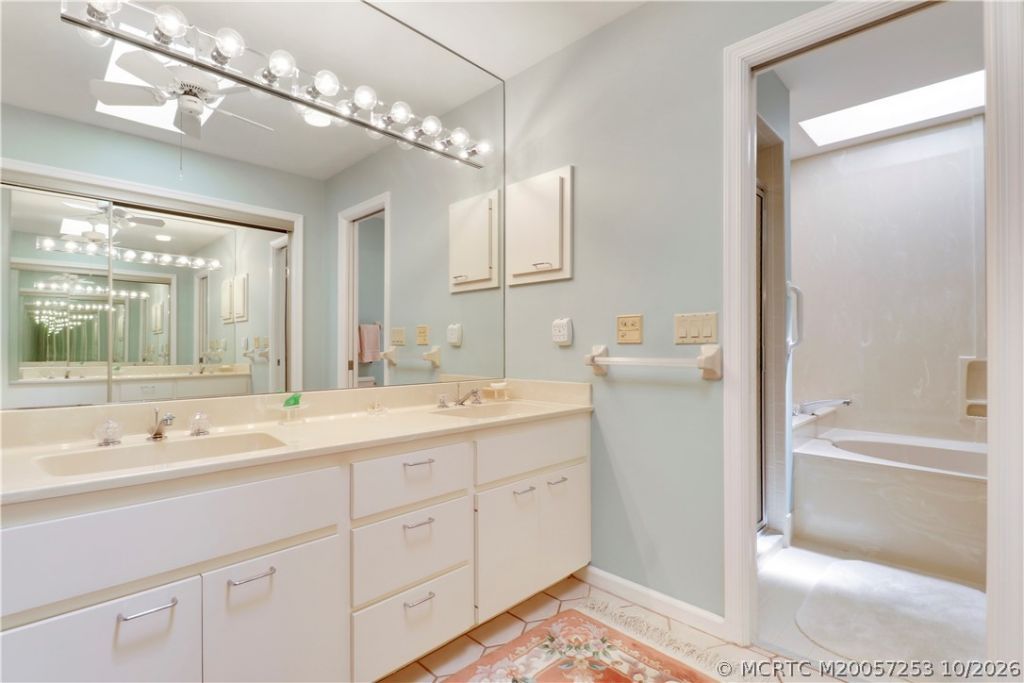 6384 SE Ironwood Circle , Stuart, FL 34997 Photo
